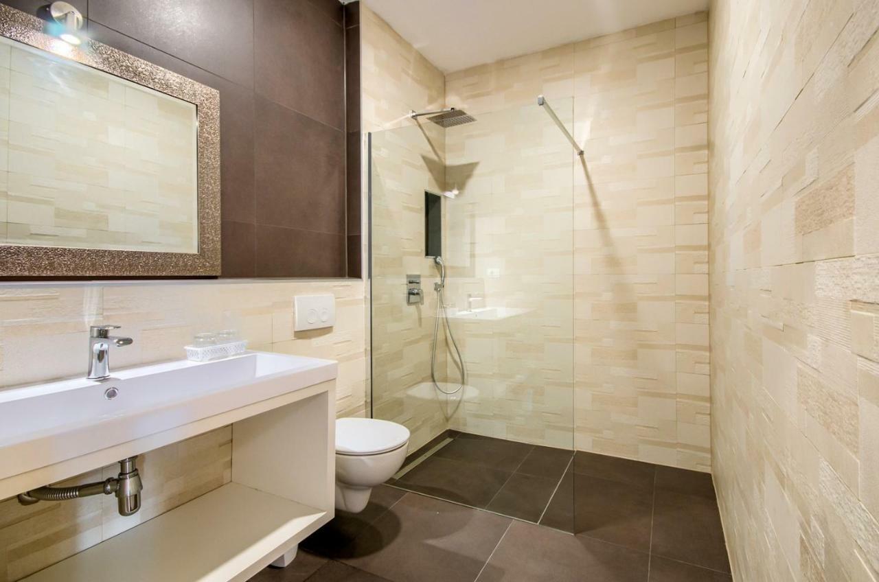Rooms K&T Sea Side Luxury Pula Buitenkant foto